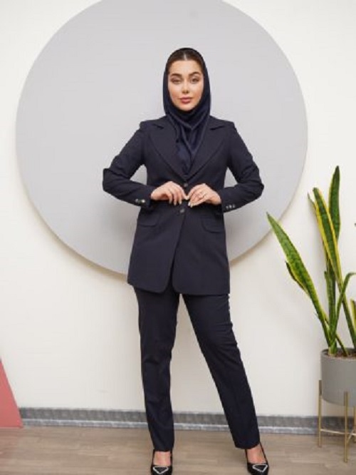 مزایای استفاده از مانتو شلوار اداری سفارشی‌دوزی شده