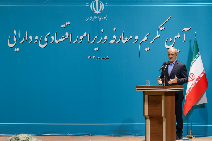 رئیس‌جمهور: برای تغییر شرایط و عبور از چالش‌ها، کشور باید با روش‌های علمی اداره شود