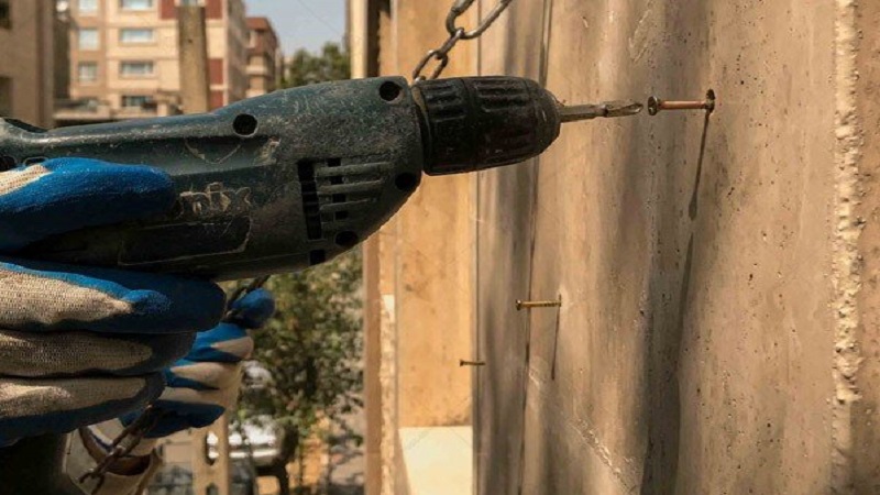 نحوه و اهمیت پیچ و رولپلاک سنگ نما