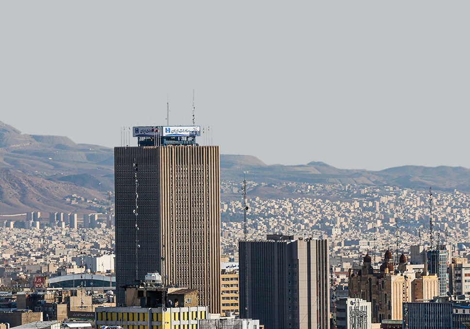 تمام مراکز دولتی و بانک‌ ها فردا تعطیل هستند