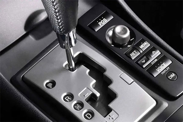 چرا ماشین اتومات استارت نمی‌خورد؟ بررسی کامل + عیب‌یابی حرفه‌ای