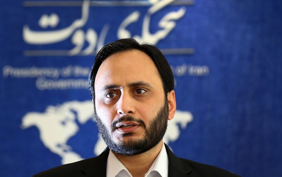 بهادری جهرمی: هیچ تصمیمی برای افزایش نرخ بنزین در دولت گرفته نشده است