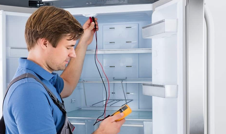 علت برق داشتن بدنه یخچال پروفایل