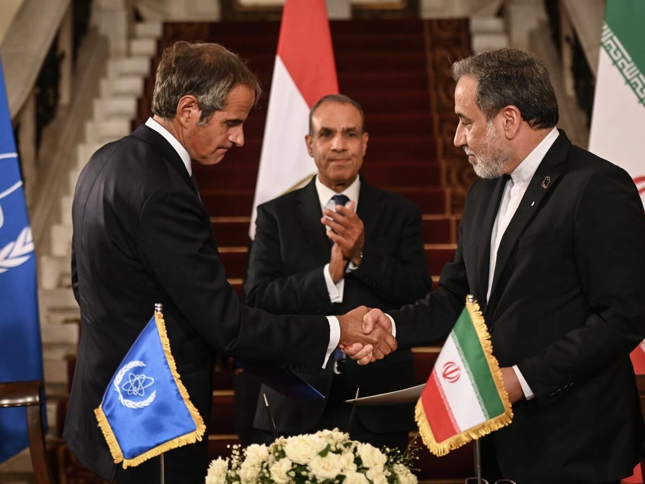 مجلس در صورتی که توافق با آژانس مطابق قانون باشد، از آن حمایت می‌کند